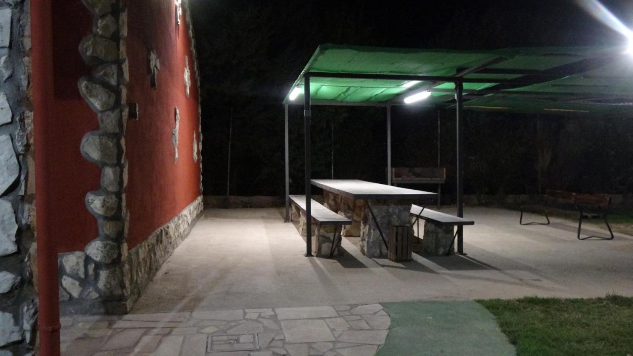 Finca Entrevinedos De Bodegas Marcos Peñafiel Exteriér fotografie