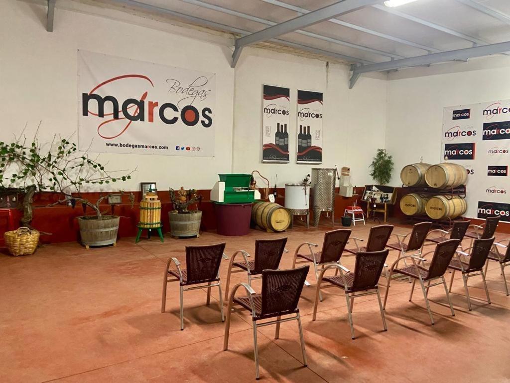 Finca Entrevinedos De Bodegas Marcos Peñafiel Exteriér fotografie