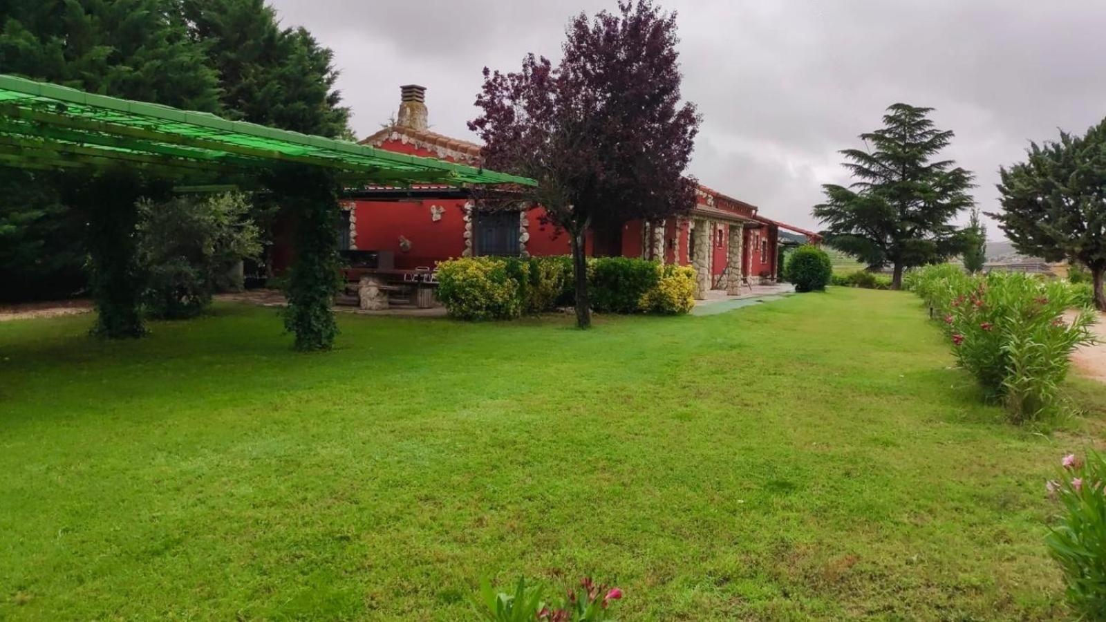 Finca Entrevinedos De Bodegas Marcos Peñafiel Exteriér fotografie